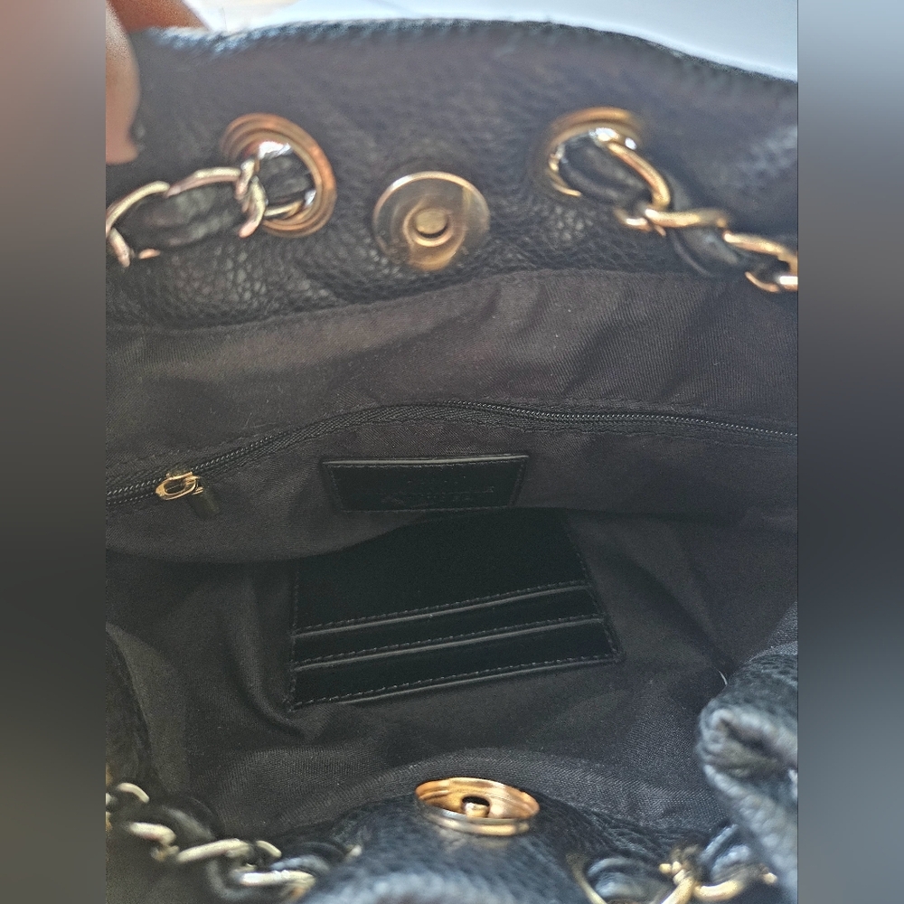 Be Humane Saratoga Quilted Backpack Purse Hobo Bag Silver & Gold Chain Straps - Picture 3 of 5